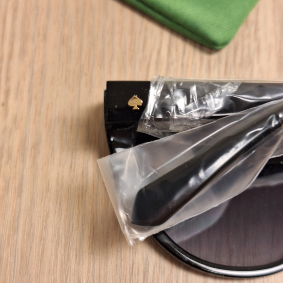 Kate Spade New York Samantha Cat Eye Black Sunglasses - Picture 5 of 5